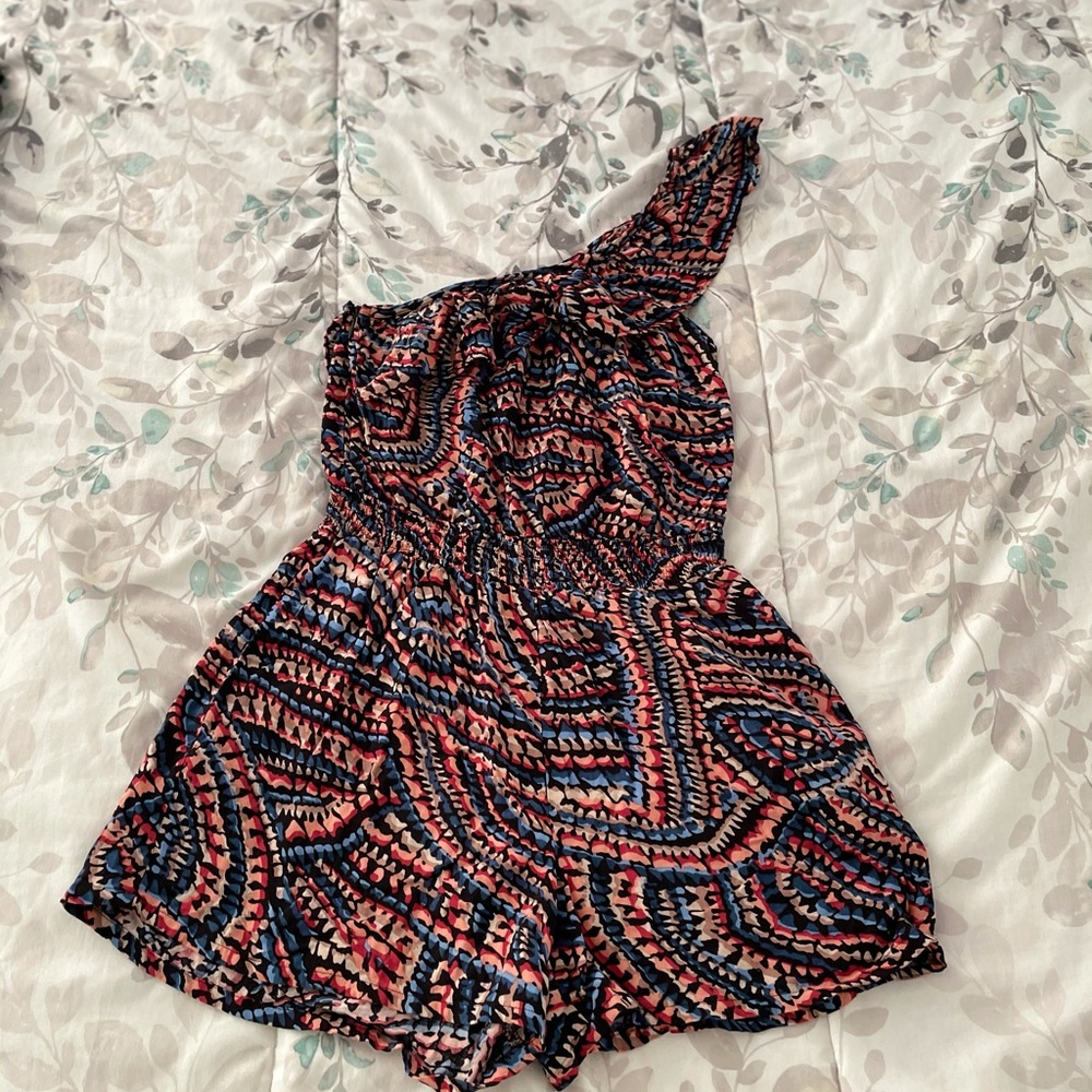 Romper - Picture 2 of 3